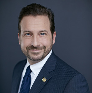 Lire la suite à propos de l’article Cocktail réseautage McCarthy Tétrault – CETEQ avec M. Yves-François Blanchet, ministre du Développement durable, de l&rsquo;Environnement, de la Faune et des Parcs